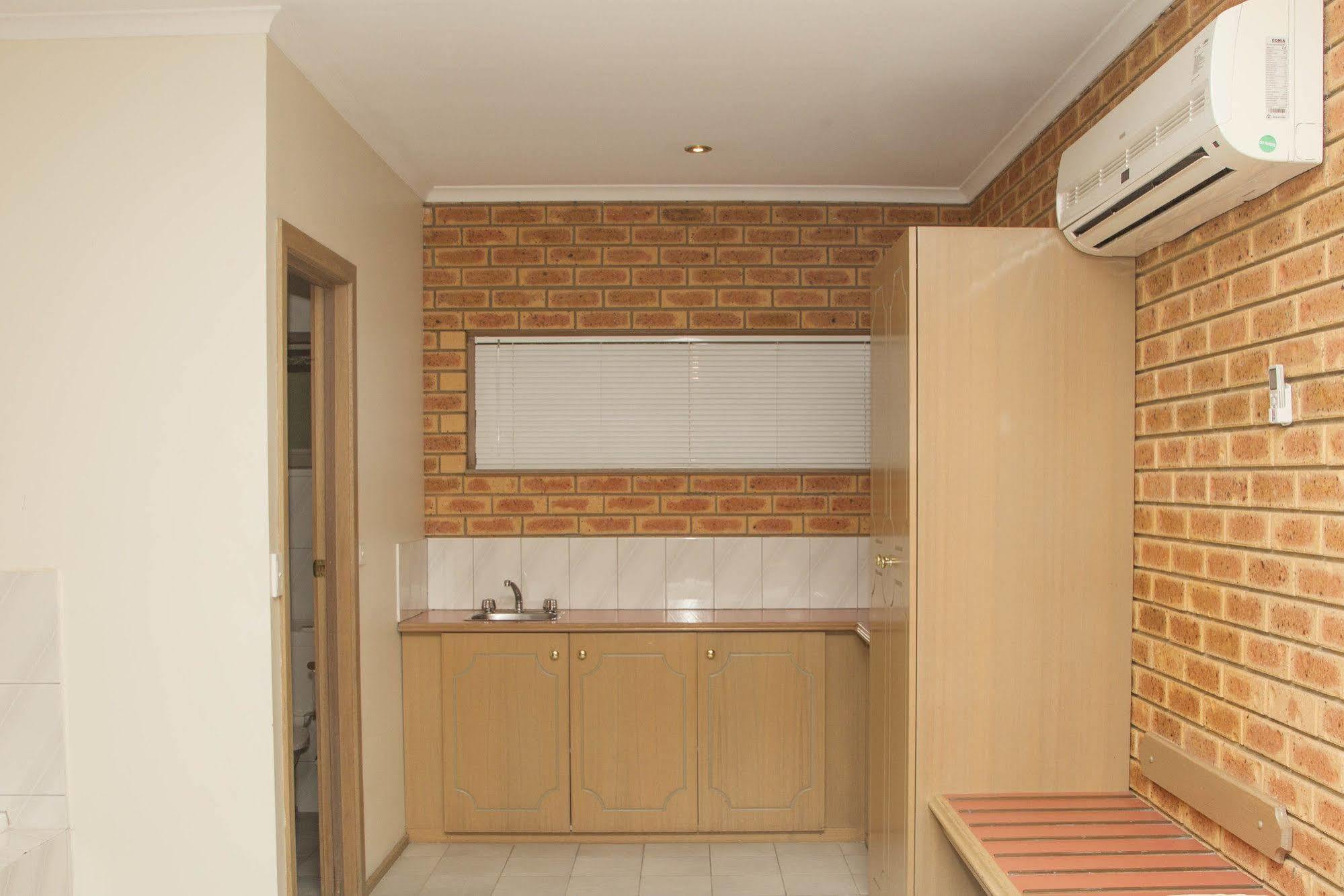Eltham Motor Inn Melbourne Bagian luar foto